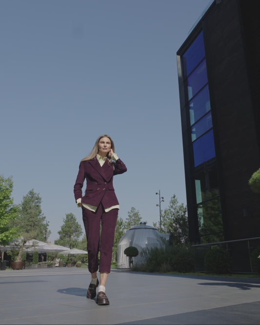 Tailored Cotton Slim-Leg Women’s Suit - City Style Wear by Earl Godot